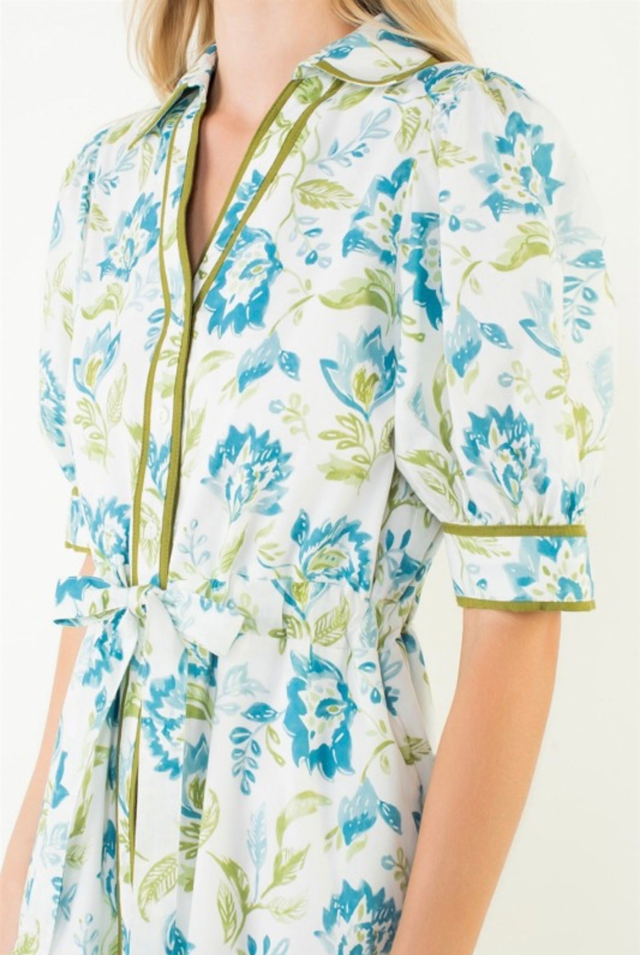 SHORT SLEEVE FLORAL PRINT DRESS