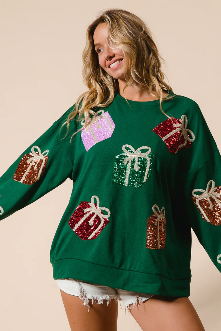 SEQUIN CHRISTMAS GIFT BOX
EMBROIDERIES PULLOVER