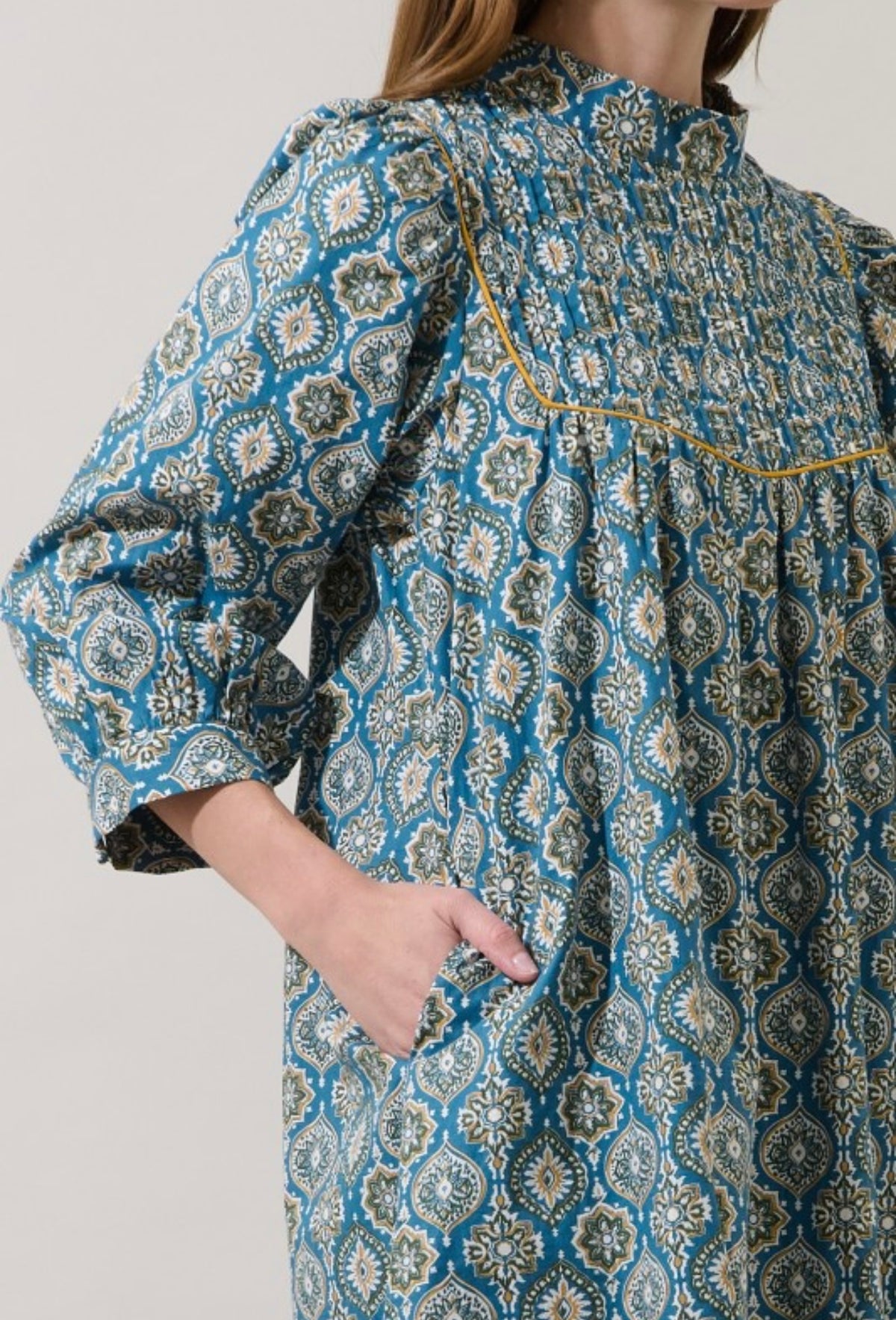 REBONY SHIFT MINI DRESS MEDALLION
